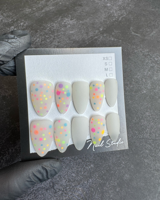 PRESS ON NAILS | CIRCUS