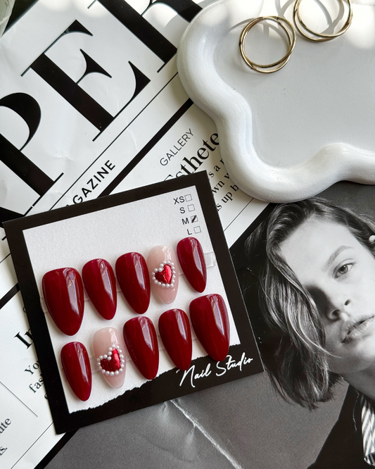 PRESS ON NAILS | LOVE