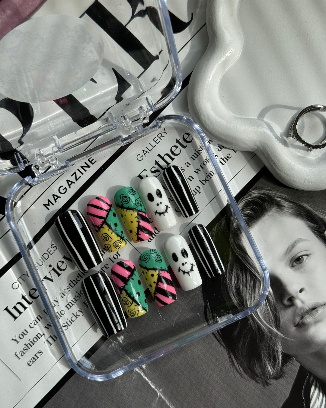 press on nails artigianali ispirate a sally di nightmare before christmas